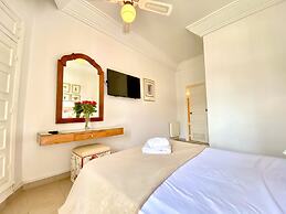 Hotel Plaza Corniche