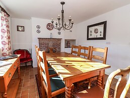 Old Roost Farmhouse