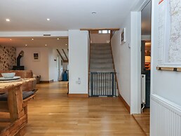 Waterland Farmhouse