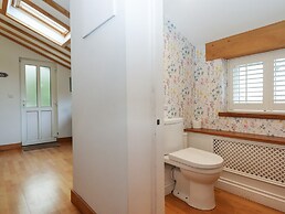 Waterland Farmhouse