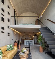 CASA DOM by HOLT