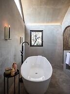 CASA DOM by HOLT