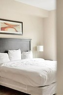 Harrison Lake Pets Welcome 3BR Suite