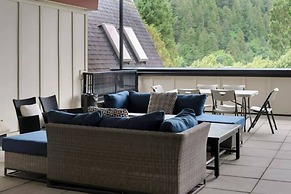 Harrison Lake Pets Welcome 3BR Suite