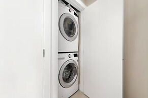 Harrison Lake Pets Welcome 3BR Suite
