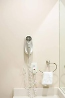 Harrison Lake Pets Welcome 3BR Suite