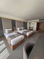 Sera Lake Center Hotel