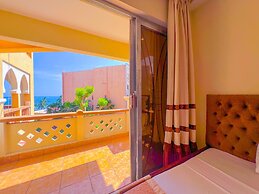 Royal Beachfront Apartments