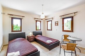 Villa Nikolina - 5 En-suite Bedrooms