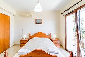 Villa Nikolina - 5 En-suite Bedrooms