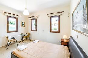 Villa Nikolina - 5 En-suite Bedrooms