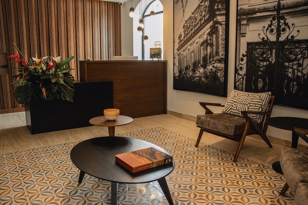 Casa Continental Hotel Boutique y Suites