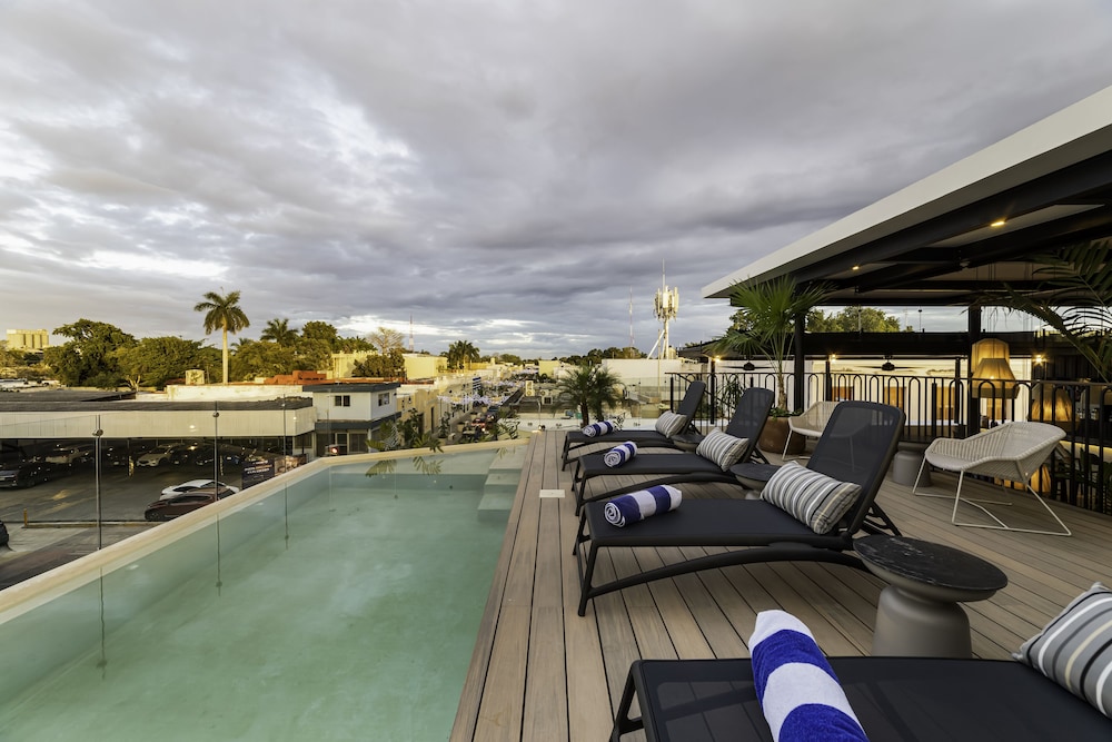 Casa Continental Hotel Boutique y Suites