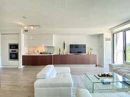 Waterfront Luxury Residences
