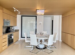 Waterfront Luxury Residences