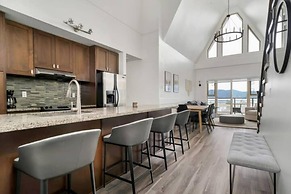 Lakeview Splendor 7BR Penthouse Bliss