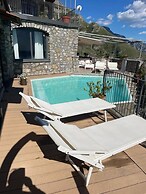 Villa Stone