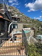 Villa Stone