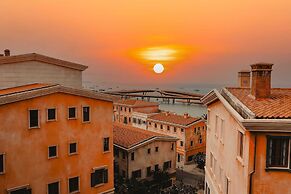 Sea Sunset Hotel