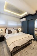 Mulan TLV Hotel