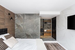 Mulan TLV Hotel
