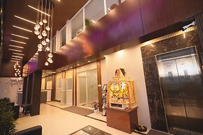 Rosewood Luxury Hotel