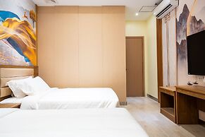 Home me Hotel