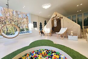 Pico Kids Pool Villa