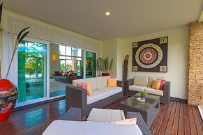 7 Bedrooms Mansion on The Golf Course-JB