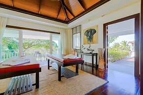 7 Bedrooms Mansion on The Golf Course-JB