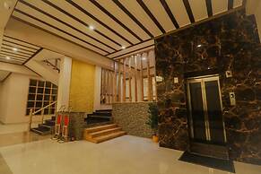 Crown Himalaya Hotel