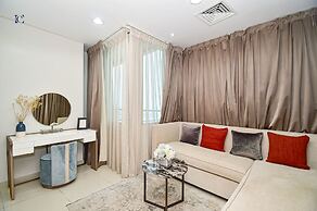 Stunning Sea View 2Bed near Tram Stn