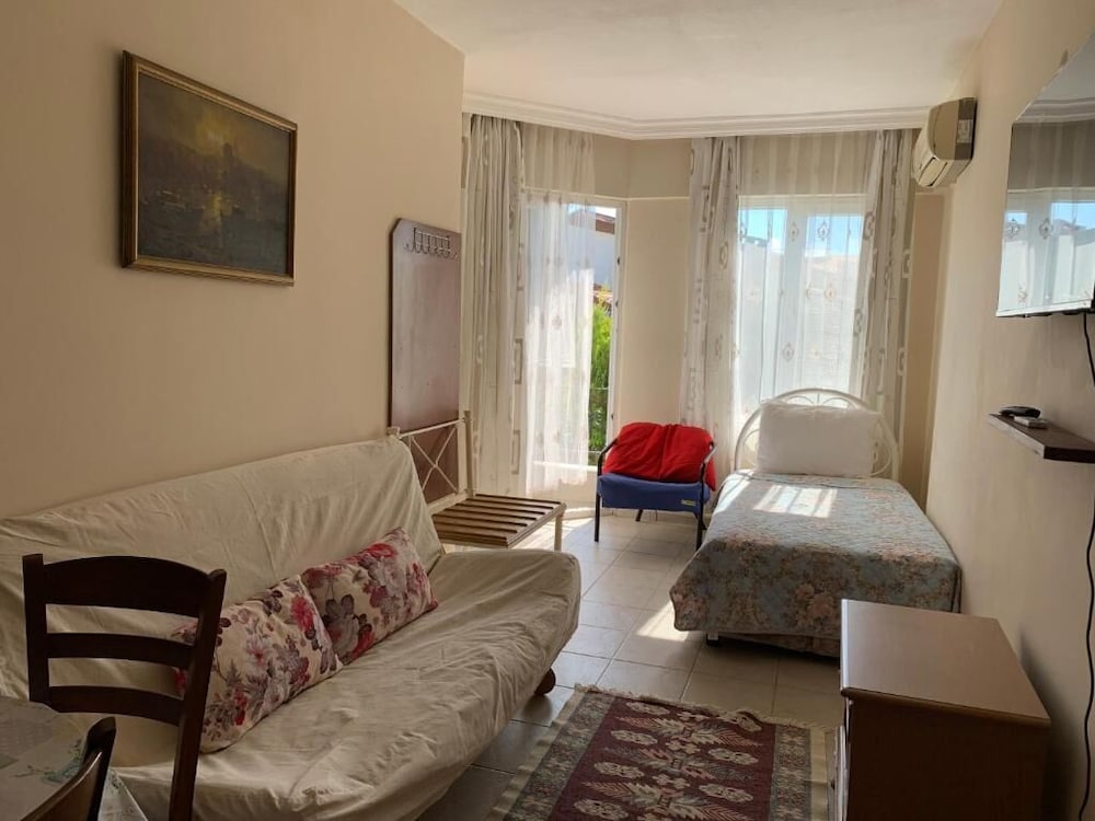 CIZMECI APART HOTEL