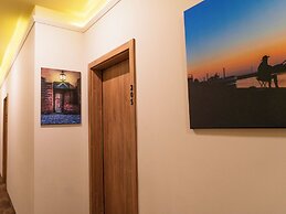 Mariensztat 8 Hotel