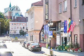 Mariensztat 8 Hotel