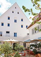 Engelwirt Hotel & Apartments