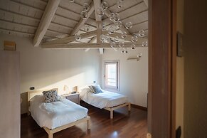 FARM HOUSE