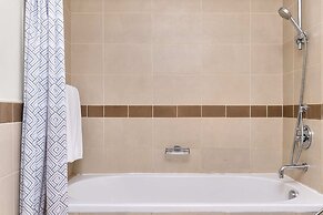 Bellavista-High Floor-1BR- 29 Boulevard