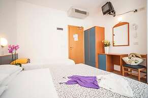 HOTEL TAORMINA