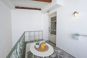 Capella Skiathos Residences