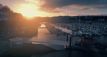 Flybridge Views Yacht Stay