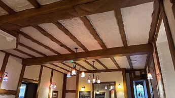 The George Hotel