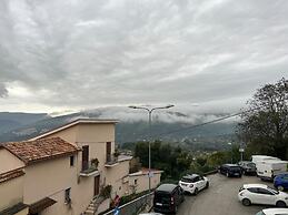 Preta Nera Intera in Giuliano di Roma