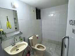 Hostel by zoo family