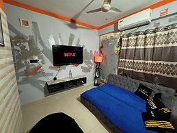 Hostel by zoo family