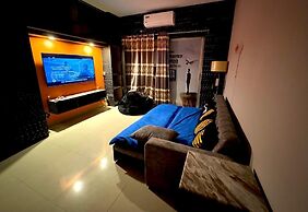 Hostel by zoo family