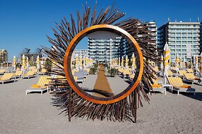 Crowne Plaza Constanta Mamaia Beach by IHG