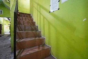 OYO Life 93061 Kost Vicky Syariah