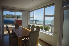 Beachside Cottage