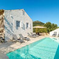 The Village House in Stavros